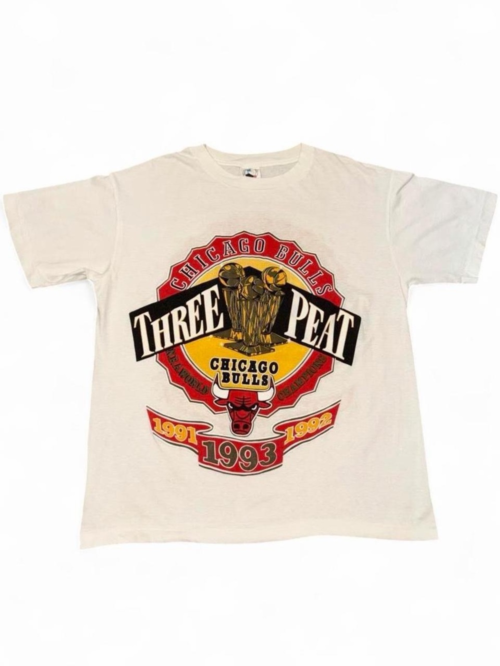 Vintage 90s Chicago Bulls Three Peat Champions t-shirt size large